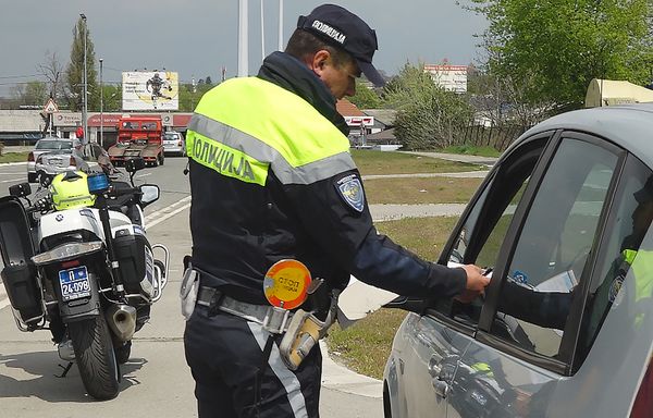 Juče dva sudara, sigurnosni pojas – obavezan za vozača i sve putnike