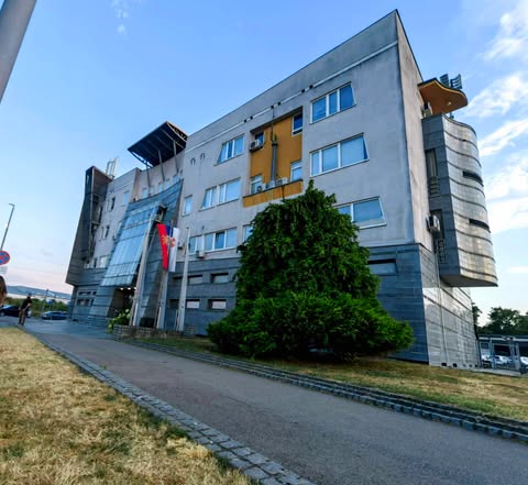 Zbor građana MZ Oslobodioci Valjeva osuđuje brutalno privođenje mladog Valjevca
